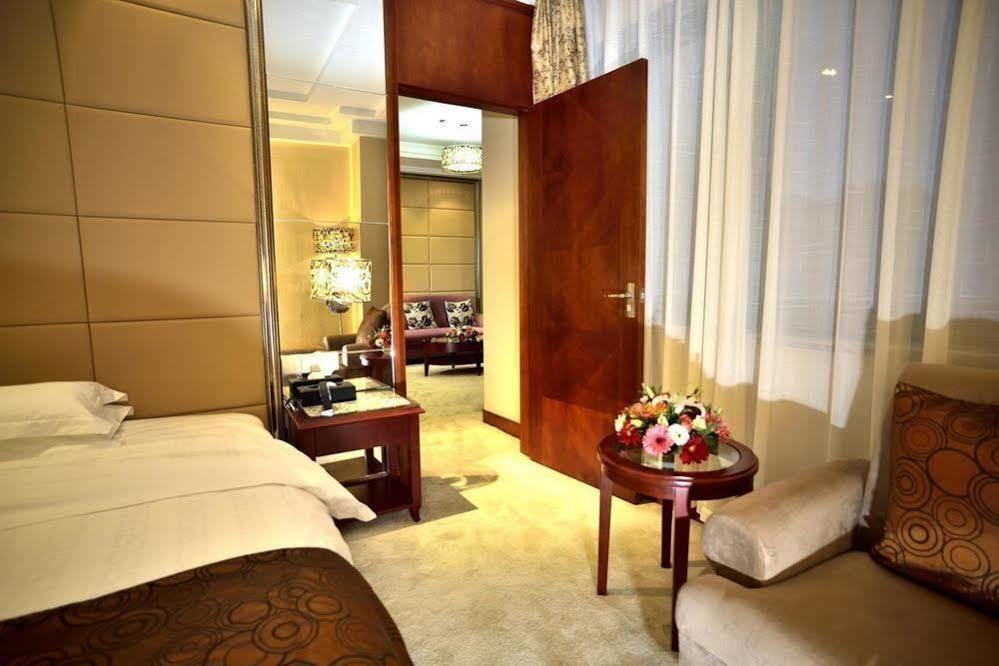 Picturesque Hotel Wuxi  Extérieur photo